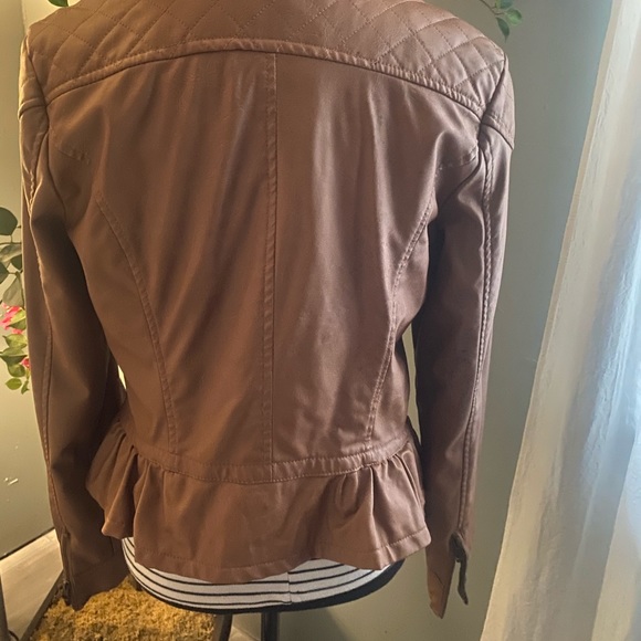 Jacket - Picture 4 of 4